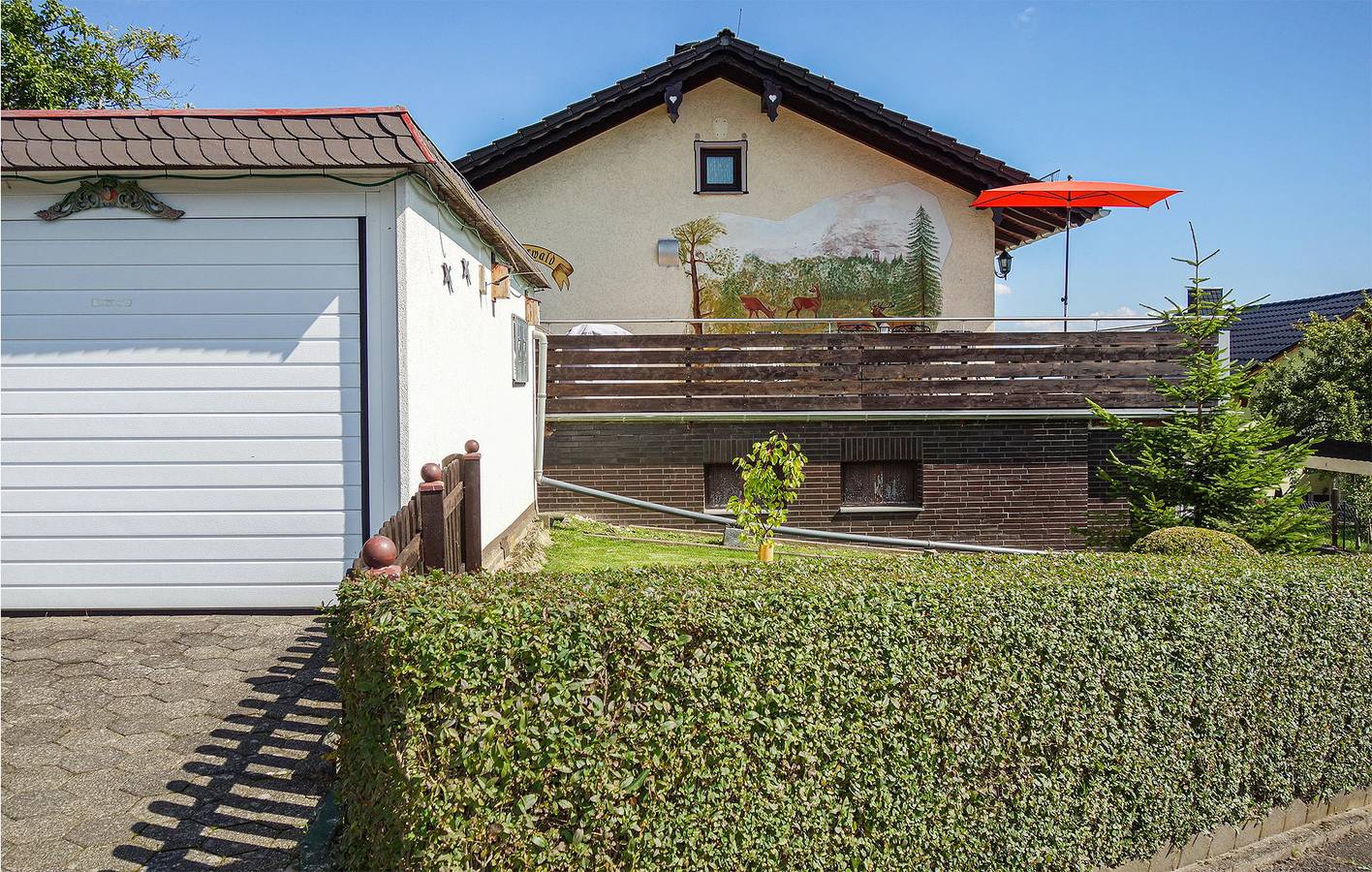 Ganze Ferienwohnung, Densberg City Center Wohnung mit Parkplatz & Terrasse in Jesberg, Schwalm-Eder-Kreis
