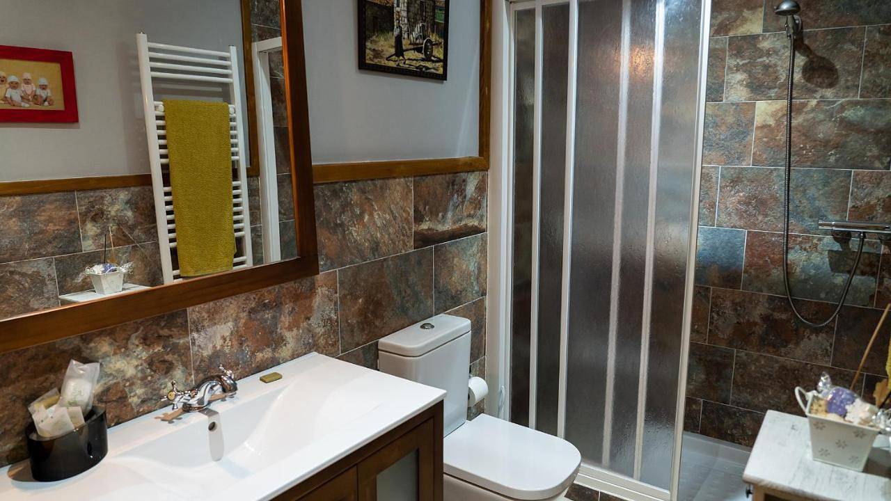 Four-Bedroom House in Saviñao, Reserva da Biosfera Ribeira Sacra e Serras do Oribio e Courel