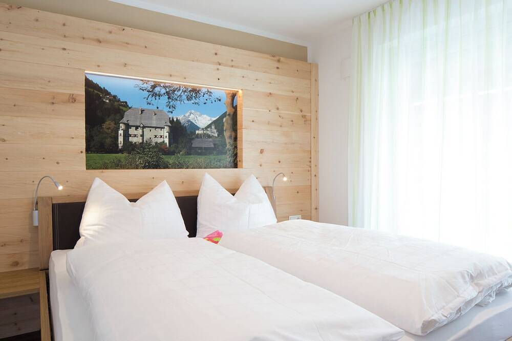 Ganze Wohnung, Ferienwohnung \"Alpenblick Nr 2\" mit Gemeinschaftsgarten und Wlan in Rein in Taufers, Sand in Taufers