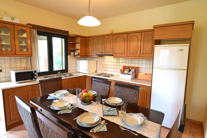 Location de vacances pour 6 personnes, avec jardin ainsi que vue et balcon à Héraklion - 4