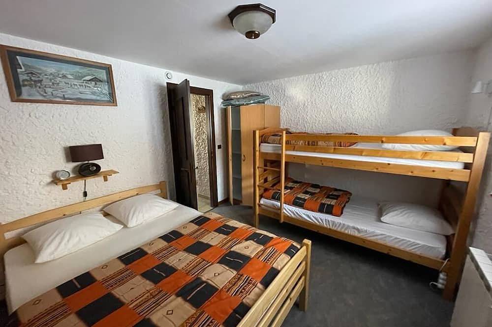 Appartement entier, Chalet Les Marmottes - Classé 3 Etoile // Apt Rdc au Pied des Pistes in Praz de Lys, Taninges
