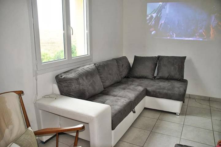 Location de vacances pour 6 personnes, avec piscine et jardin à Lamastre - 4