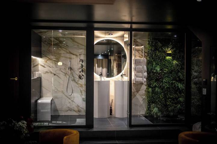 Maison d’hôte pour 2 personnes, avec jacuzzi et piscine à Martigues - 2