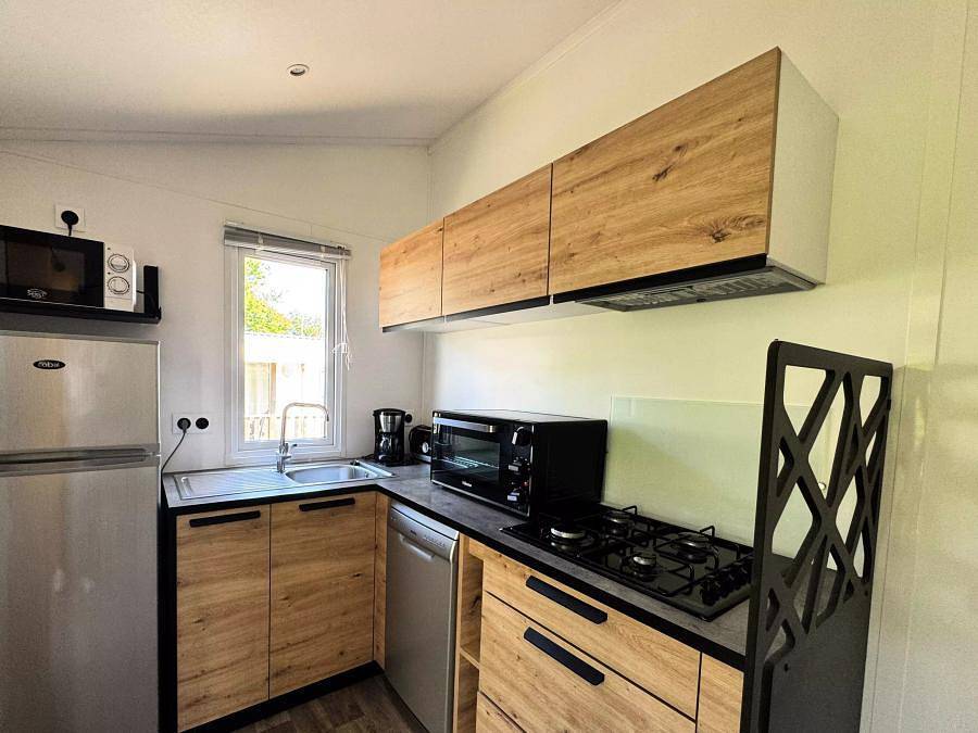 Camping Les Brillas - Mobilhome 4 personas - Auténtico 3 Habitaciones 4 Personas Aire Acondicionado + Tv in Les Moutiers-en-Retz, Côte de Jade