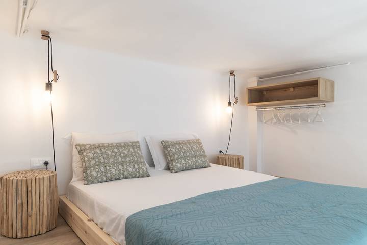 Gîte pour 4 personnes, avec Jardin dans Adamas - 2