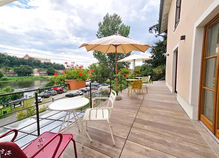 Ferienwohnung für 11 Personen, mit Ausblick und Balkon sowie Sauna in Pirna