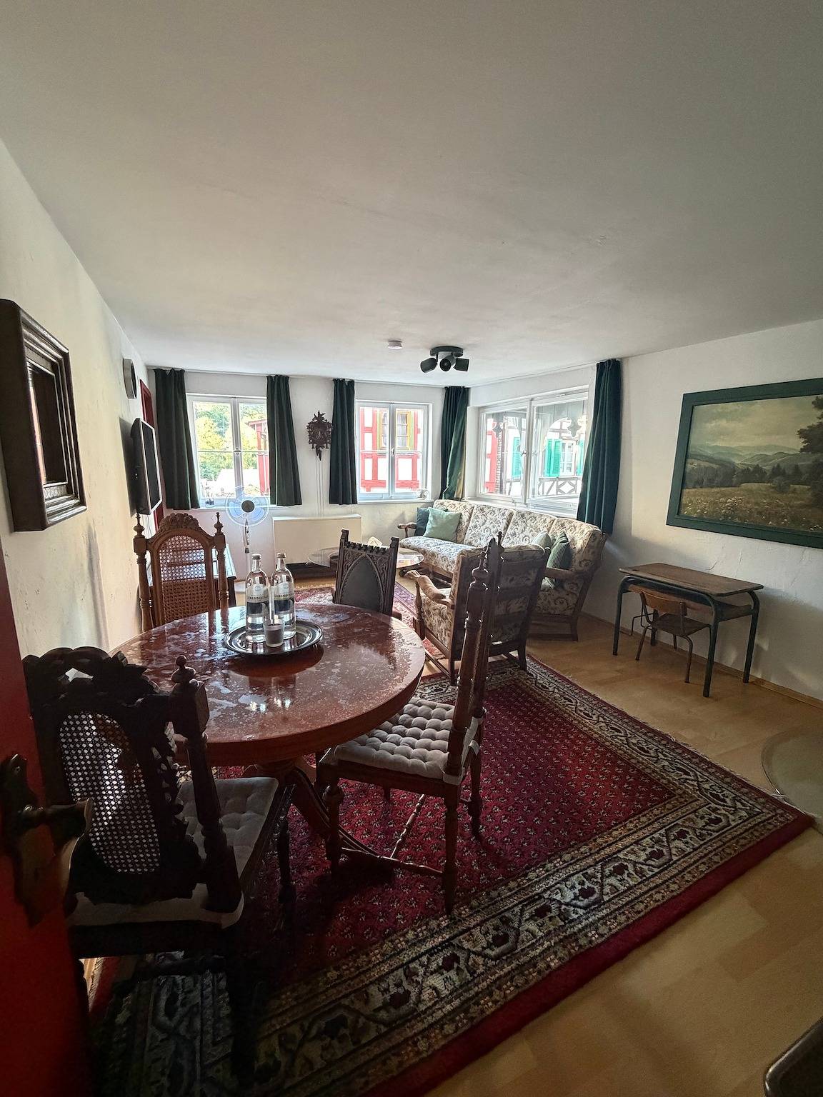 Ganze Wohnung, Zentrale Schwarzwaldstube Schiltach - mit Balkon im Stadtzentrum und kostenloser Öpnv-Nutzung in Schiltach, Kinzigtal