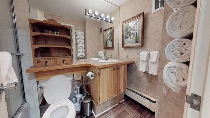 Chalet for 4 Guests in Vail Ski Resort, Vail, Picture 1