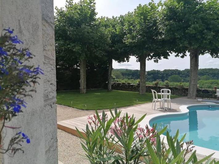 Gîte pour 2 personnes, avec Terrasse et Jardin ainsi que Piscine et Vue à Albas - 4