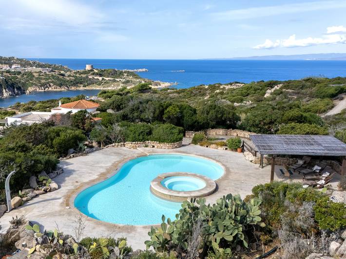 Location de vacances pour 10 personnes, avec terrasse ainsi que jardin et vue dans Santa Teresa Gallura - 2