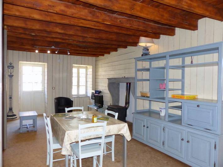 Gîte pour 4 personnes, avec sauna et jacuzzi ainsi que terrasse et jardin à Bransat - 2