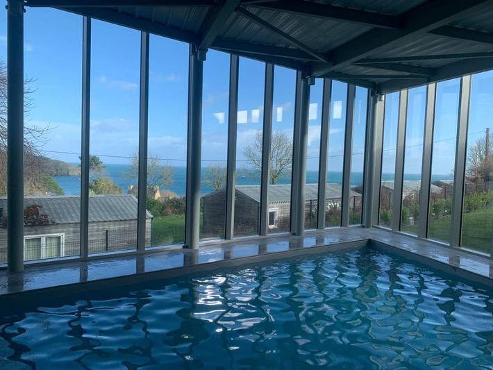 Gîte pour 4 personnes, avec vue ainsi que terrasse et piscine, animaux acceptés dans Bréhec - 2