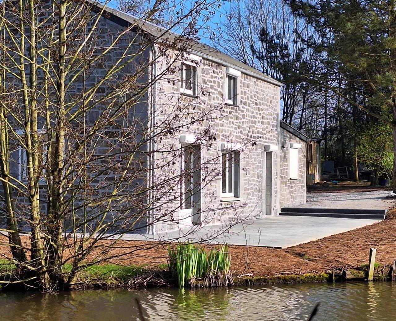 🦆🌳 Gîte "l'étang d'un rêve" 🌳🦆 in Avesnes-sur-Helpe