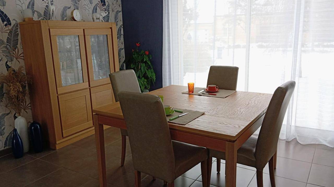 Double Room with Private Bathroom in Sargé-lès-le-Mans, Sarthe