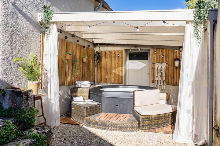 Maison de vacances pour 10 personnes, avec jardin et jacuzzi