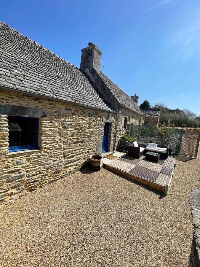 Location de vacances pour 3 personnes, avec jacuzzi et jardin à Guimaëc - 2