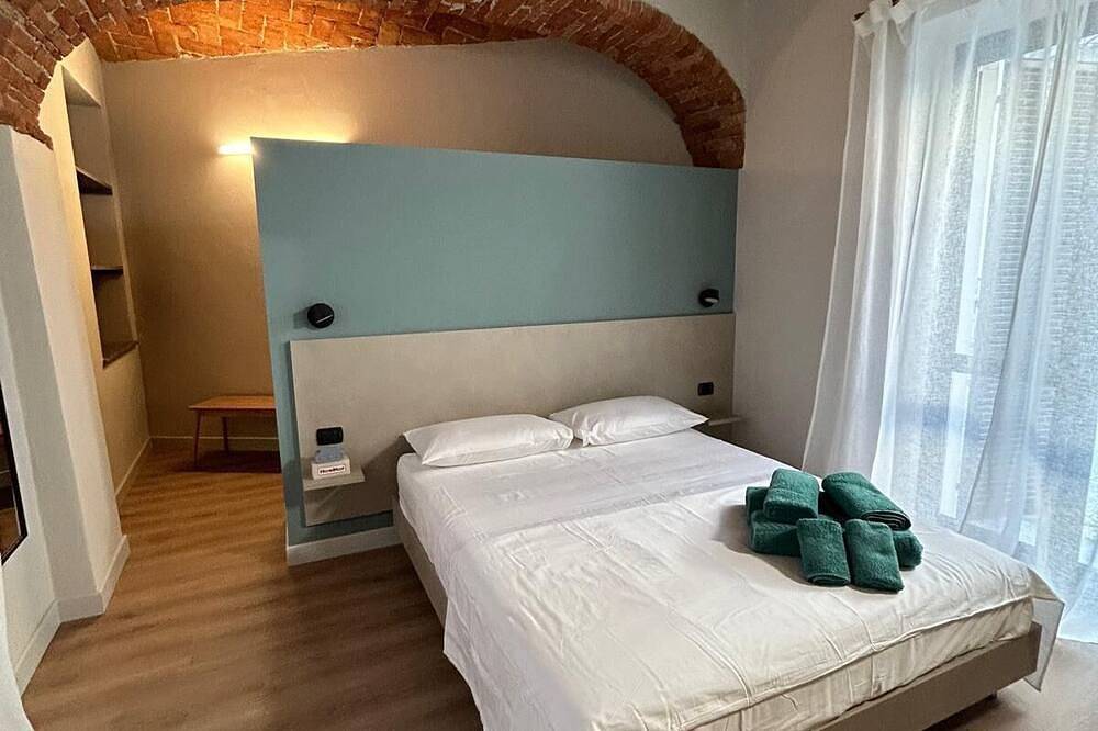 Appartement entier, Apartment with parking space located in the heart of the historic center in Alba (Piemont), Langhe