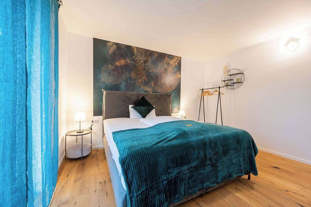 Ganze Wohnung, Lit Living: Luxury | Box Spring | Parken | 2 Br | in Hemsbach, Kurpfalz
