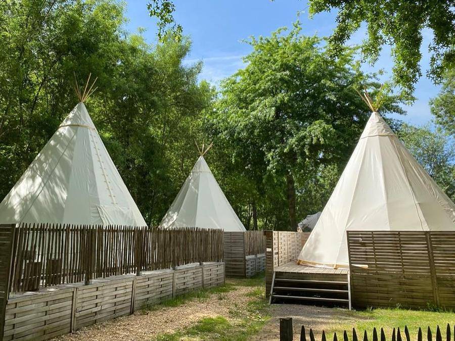 Camping Les Rives de Grand Lieu - Alojamiento 8 personas - Tipis - Sin instalaciones sanitarias in Saint-Philbert-de-Grand-Lieu, Nantes region