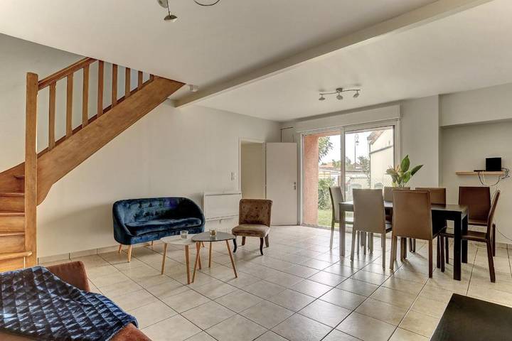 Appartement de vacances pour 6 personnes, avec Terrasse ainsi que Jardin et Vue