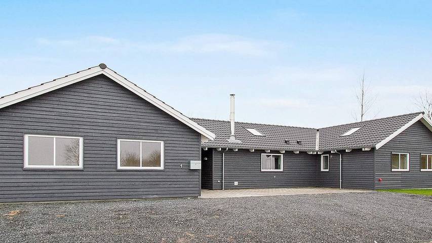 Ferienhaus für 25 Personen, mit Whirlpool und Pool sowie Sauna und Terrasse in Olpenitz - 4