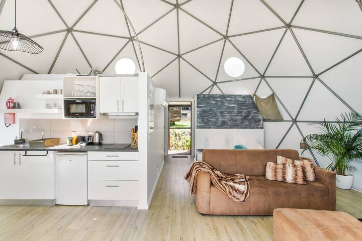 Soul Glamping – Luxury Eco-Retreat with Jacuzzi and Stunning Views in Madeira