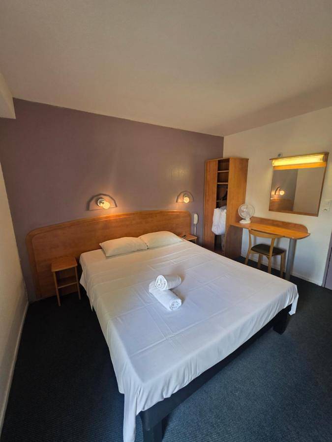 Hôtel pour 4 personnes, avec Jardin et Sauna à Malay-le-Grand
