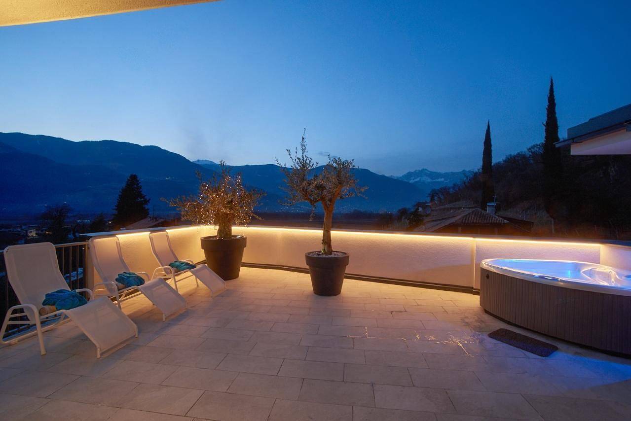 Ganze Ferienwohnung, Residence Olivi - Luxury Apartment Penthouse in Burgstall, Sarntaler Alpen