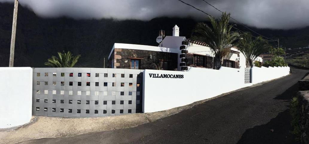 Villa with Private Pool in Las Lapas, Frontera 