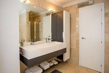 Villa for 12 People in Nueva Andalucía, Marbella, Photo 4