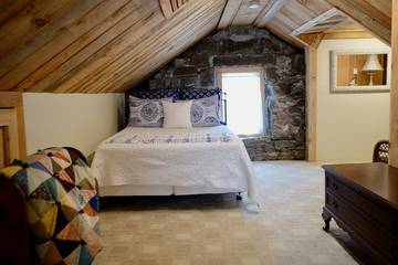 Vacation House for 12 Guests in Waterford (CT), Connecticut, Picture 4