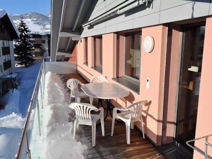 Ferienwohnung für 9 Personen, mit Sauna und Garten in Surselva