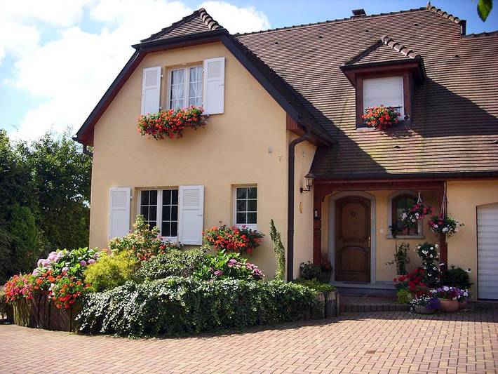 Cottage pour 3 personnes, avec jardin à Hessenheim