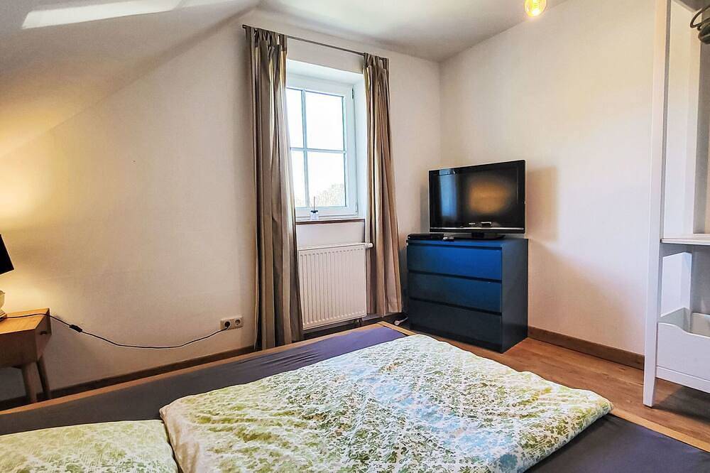 Atemberaubendes alleinstehendes Ferienhaus für 5 Personen mit W-Lan, Tv und Terrasse in Kallinchen, Zossen