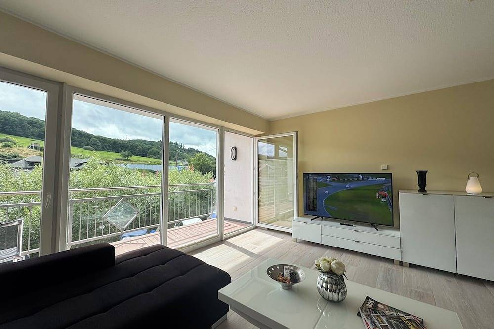 Ganze Wohnung, Nordschleifenausblick Adenau Breidscheid Race-House Studio direkt am Nürburgring in Adenau, Osteifel
