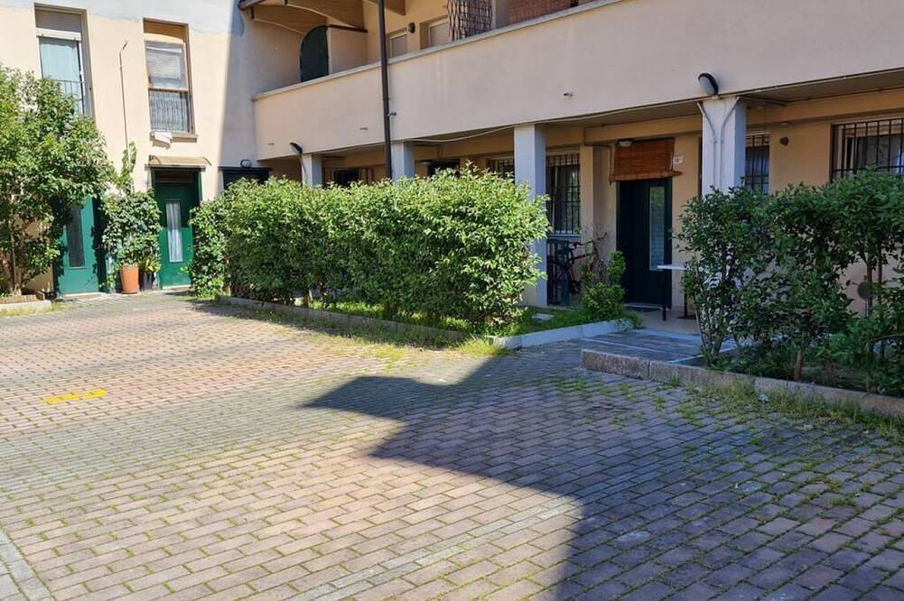 Apartamento entero, Fiorilli House-Distrito de Fiera - Aparcamiento privado - Almacenamiento de bici in Bolonia, Provincia de Bologna