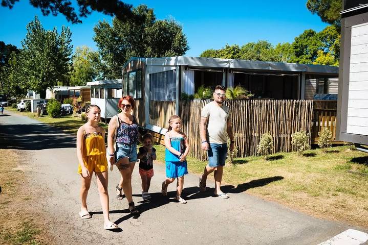 Camping pour 6 personnes, avec piscine et terrasse à Bretignolles-sur-Mer - 4