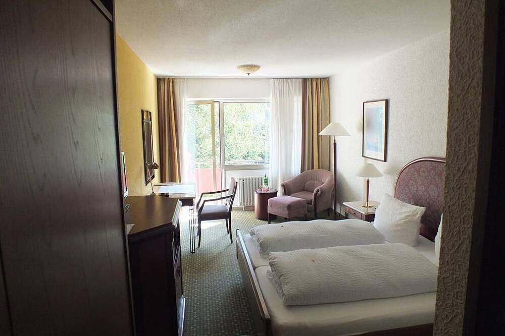 Doppelzimmer,  Balkon, Moselblick - Hotel Moselkern in Burg Eltz, Moselkern