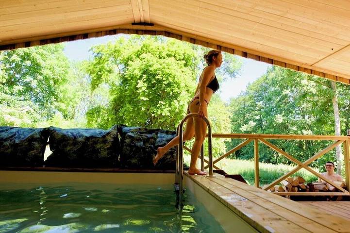 Maison de vacances pour 14 personnes, avec Jacuzzi et Terrasse ainsi que Jardin et Piscine