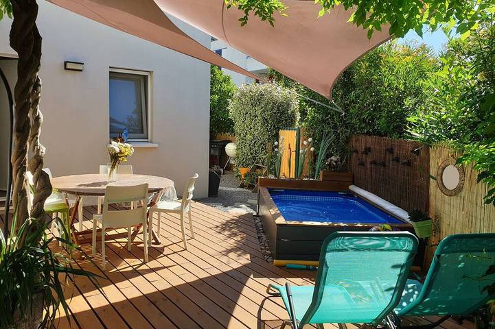 Villa pour 8 personnes, avec Terrasse et Jardin