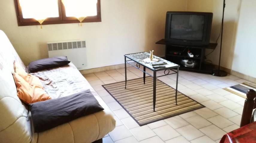 Location de vacances pour 2 personnes, avec vue et jardin à Naujac-sur-Mer - 2