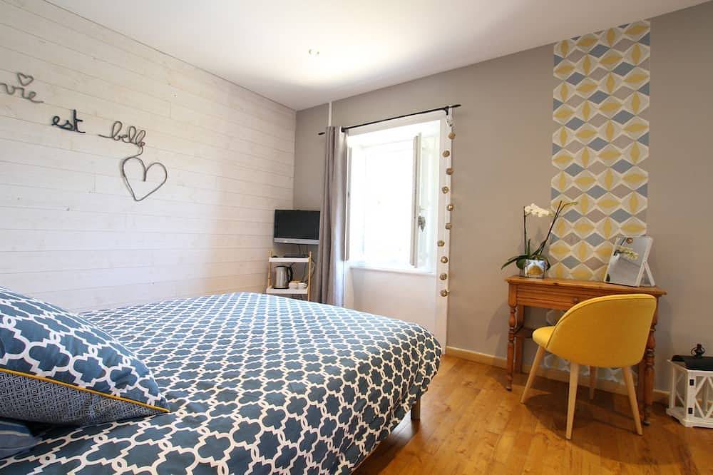 Chambre \"Au fil de L'eau\" Wc + Sdb Lit de 180 2 Petites Déjeuners Kitchenette in Merquetot, La Hague