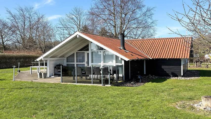 Ferienhaus für 9 Personen, mit Sauna und Whirlpool sowie Garten in Mommark - 2