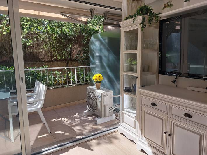 Gîte pour 3 personnes, avec balcon dans Plage Veillat Saint Raphael - 2