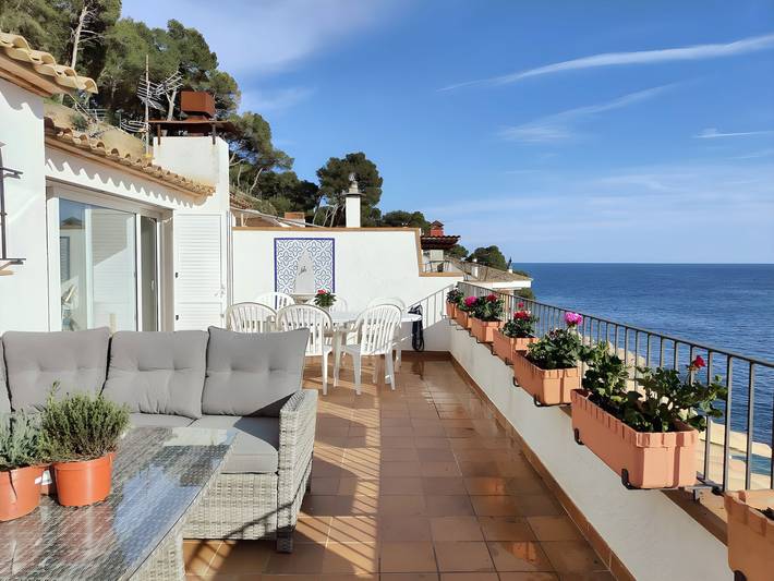 Location de vacances pour 3 personnes, avec Terrasse à Tamariu