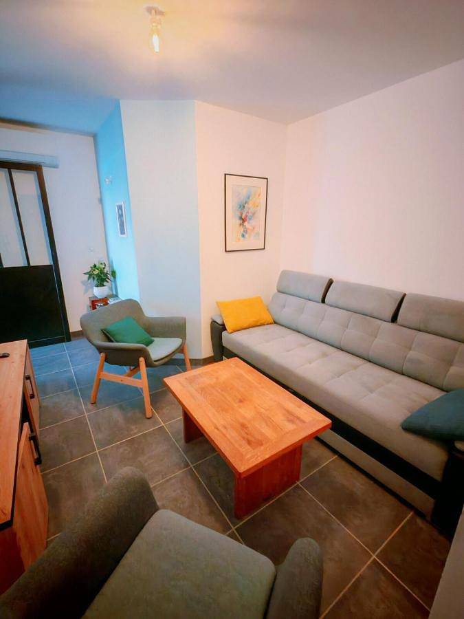 Location de vacances pour 4 personnes, avec terrasse et vue à Montpeyroux (Puy-de-Dôme)