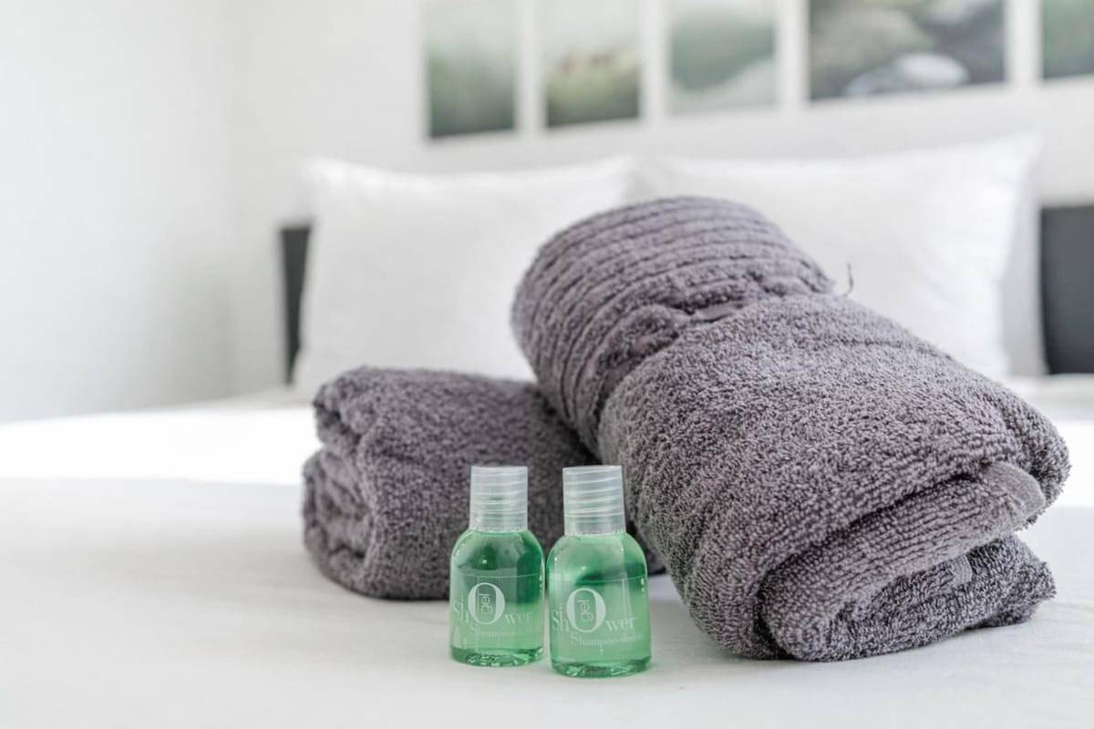 Appartement entier, Coliving - bedroom - Tv- Private Bathroom in Saint-Jean-de-Gonville, Gex