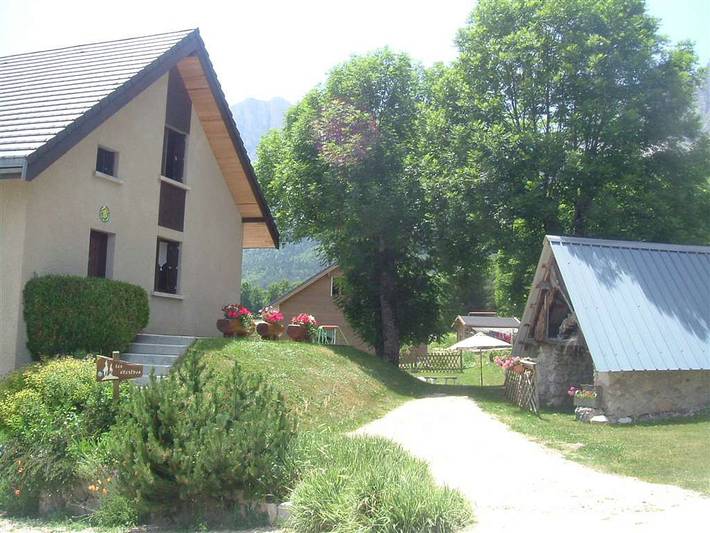 Gîte pour 4 personnes, avec Terrasse et Jardin
