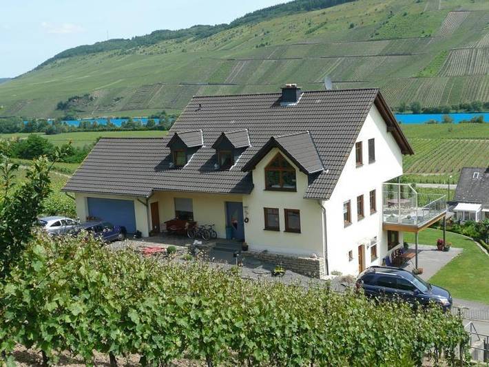Ferienwohnung für 4 Personen, mit Garten und Terrasse in Schweich an der Römischen Weinstraße