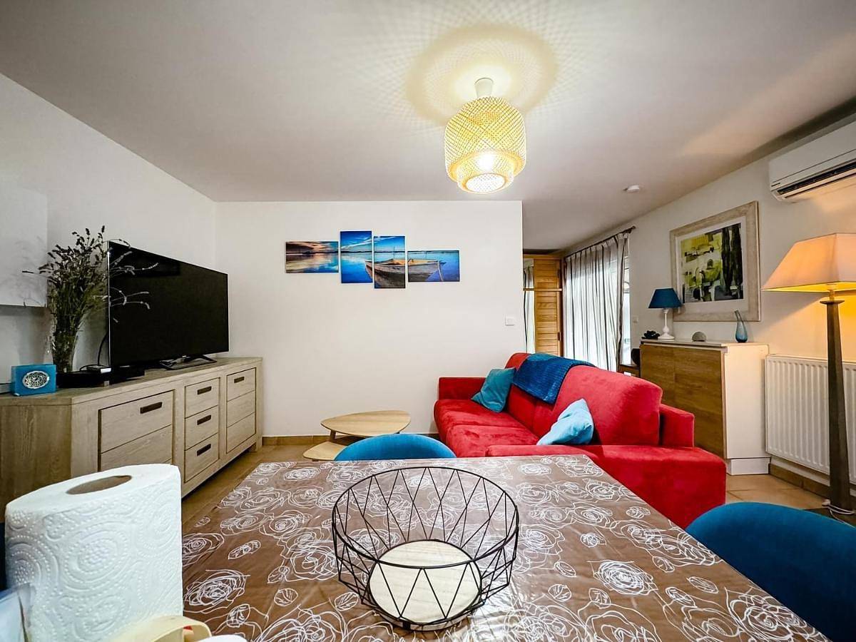 Appartement entier, One-Bedroom Apartment in Livron-sur-Drôme, Région de Valence